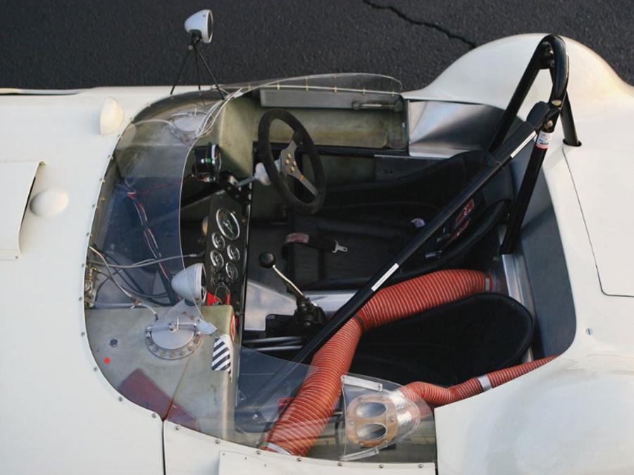 Интерьер Chaparral 1 (003) 1961 года  (фото 7 из 20)